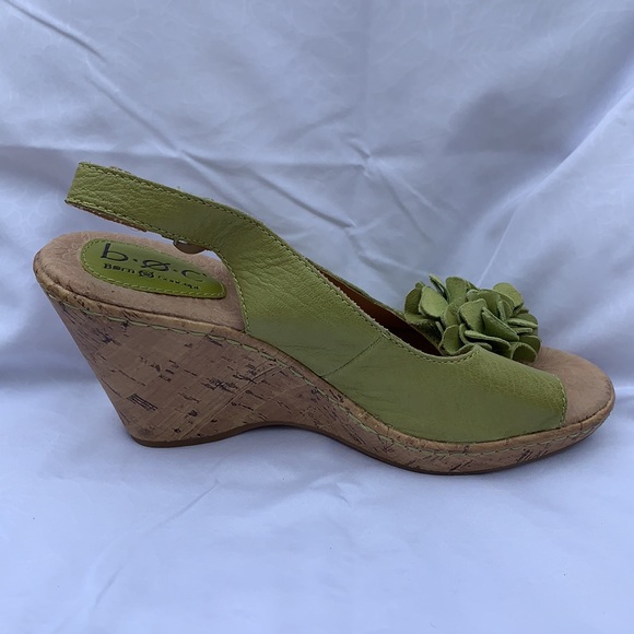 B.O.C. Green Leather Peep Toe Slingback Sandal - Picture 5 of 11